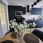 T3 R&b - Hyper Centre - 2 - 6 Personnes Avec Terrasse * Charleville-Mézières