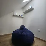 Apartment T3 R&b - Hyper Centre - 2 - 6 Personnes Avec Terrasse